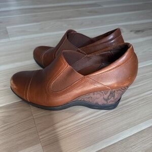 Sanita Brown leather wedge clogs